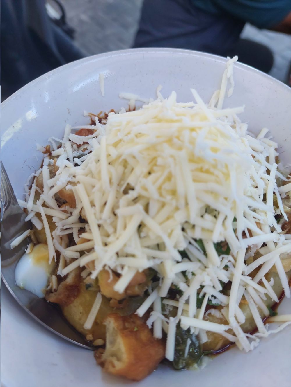 13 Potret bubur ayam dihidangkan nyeleneh ini bikin senyum kecut