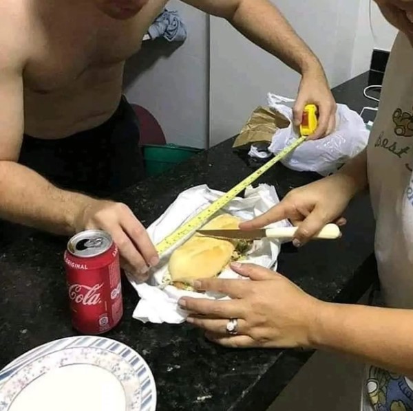 orang nyusahin diri sendiri saat makan © berbagai sumber