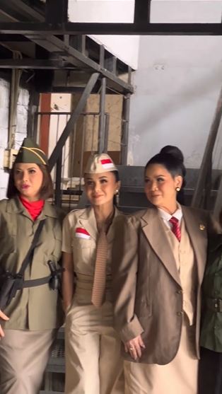 gaya yuni shara kostum pahlawan © Instagram/@yunishara36 gaya yuni shara kostum pahlawan © Instagram/@yunishara36