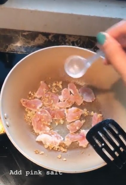 10 Bahan pengganti digunakan Sharena Delon saat memasak, lebih sehat