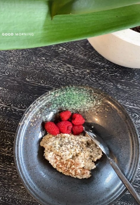 10 Menu sarapan sehat ala Ayudia Bing Slamet, serba masak sendiri