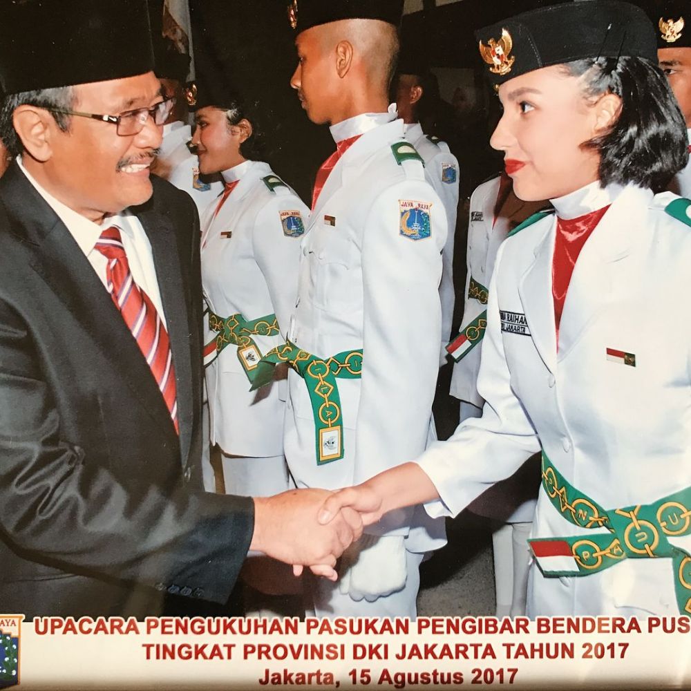 11 Potret lawas Ghina Raihanah, adik Tsania Marwa paskibra DKI Jakarta