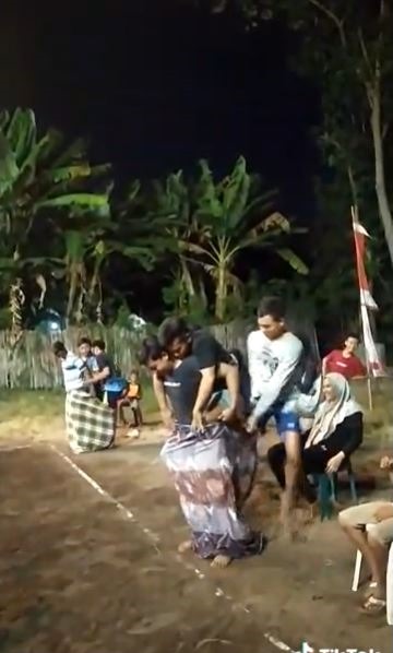 lomba 17 agustus kocak © TikTok