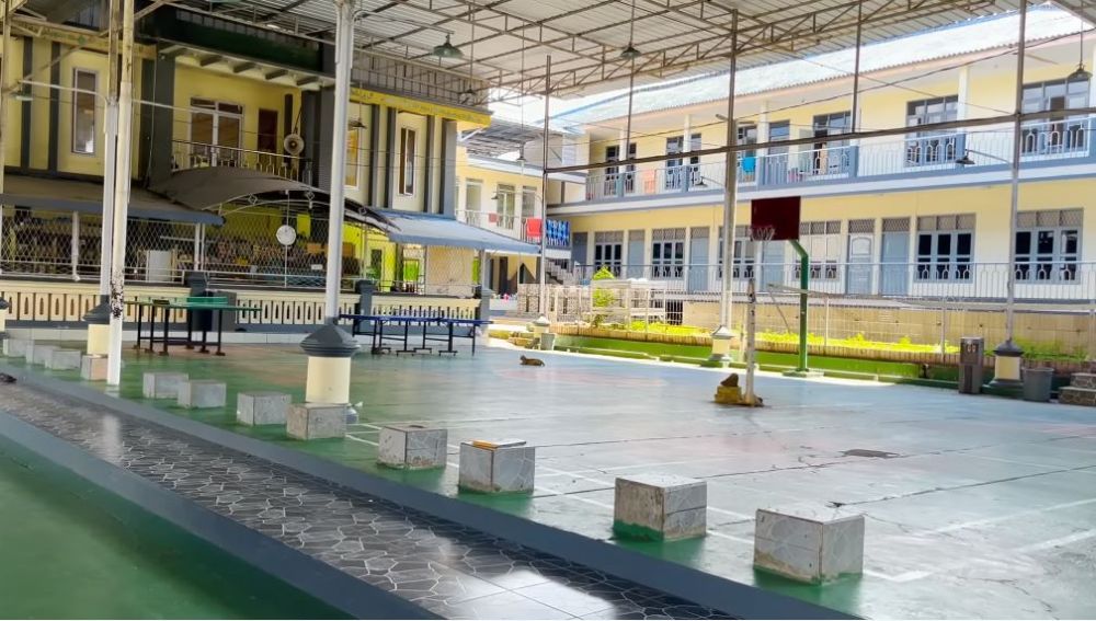 penampakan pesantren suami tasyi © YouTube