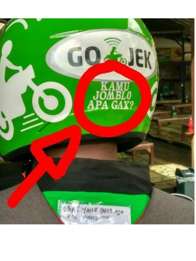 Tulisan unik di helm driver ojek online Berbagai sumber