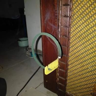 pasang obat nyamuk tapi nyeleneh © berbagai sumber
