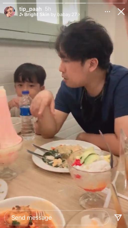 Momen Ririe Fairus & Ayus Sabyan momong anak © berbagai sumber