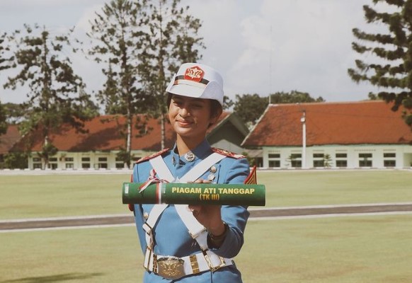 Potret terbaru Nilam Sukma pembawa baki © Instagram Potret terbaru Nilam Sukma pembawa baki © Instagram