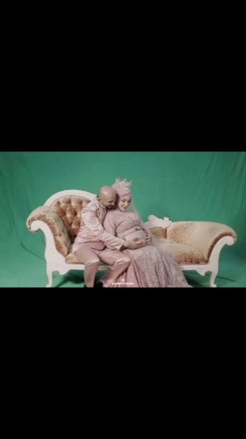 gaya maternity shoot roro fitria © instagram