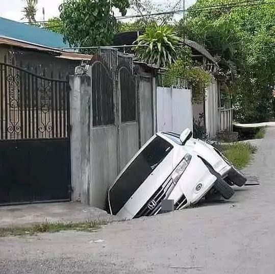 momen apes mobil bikin panik © berbagai sumber momen apes mobil bikin panik © berbagai sumber