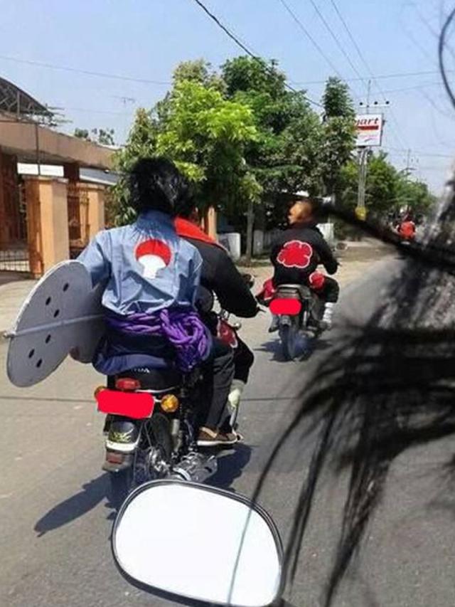 Potret cosplay naruto di tempat umum Berbagai sumber