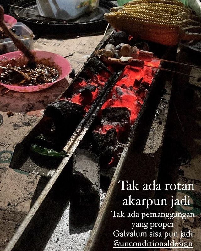Potret nyeleneh orang lagi masak Berbagai sumber Potret nyeleneh orang lagi masak Berbagai sumber
