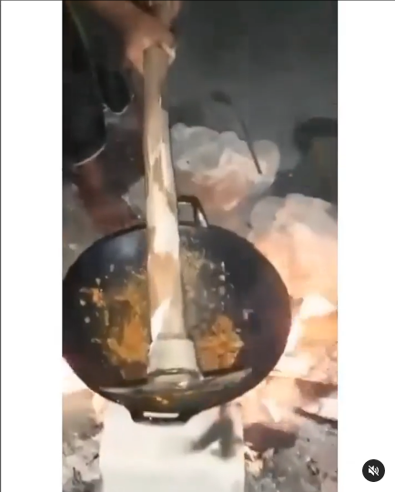 Potret nyeleneh orang lagi masak Berbagai sumber Potret nyeleneh orang lagi masak Berbagai sumber