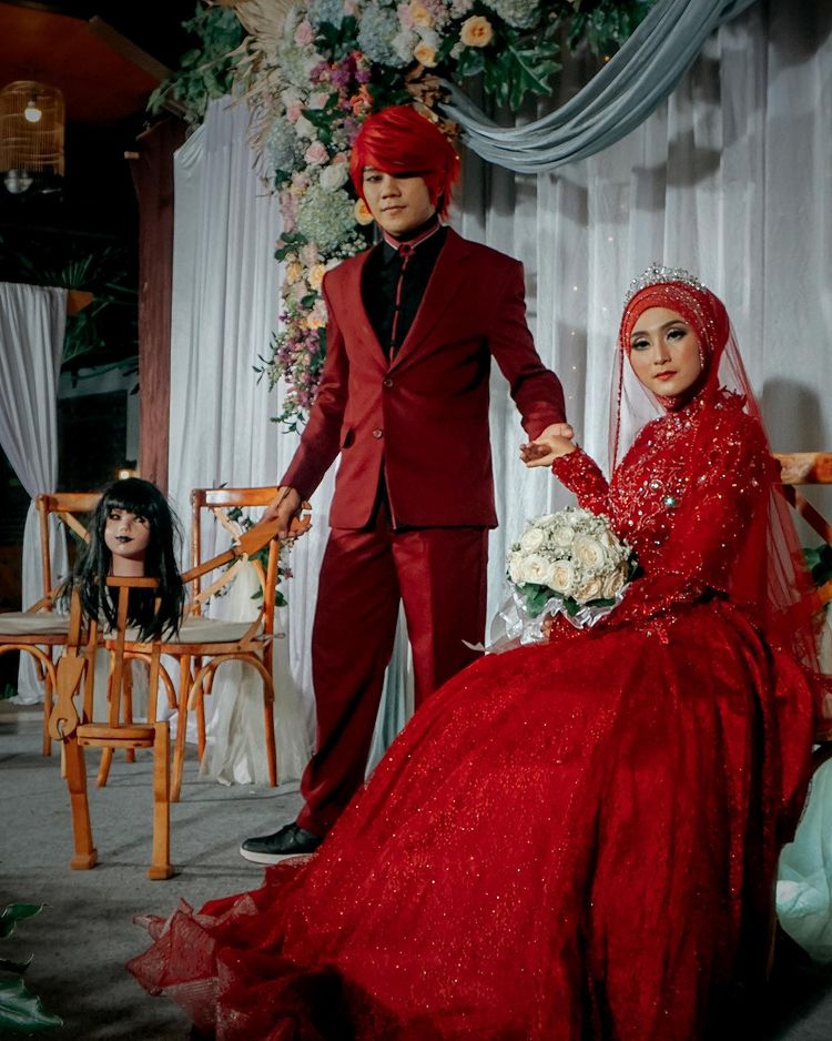 Potret Pesulap Merah bareng istri © berbagai sumber