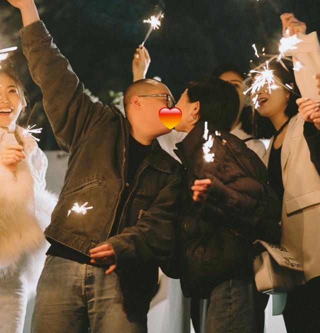 Steven Hao 'Boboho' dan istri © berbagai sumber