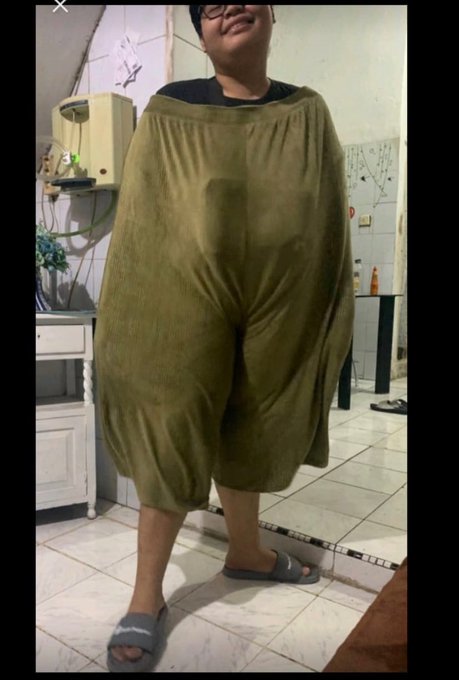 cowok beli baju online © berbagai sumber