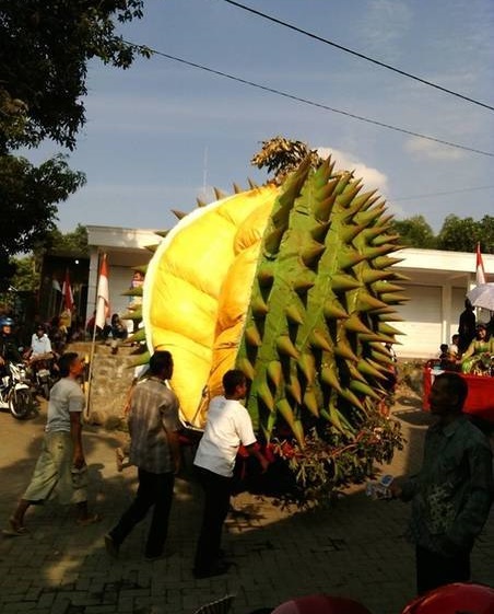 benda di karnaval ada-ada aja © berbagai sumber