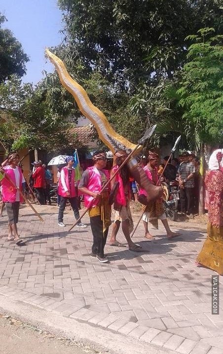 benda di karnaval ada-ada aja © berbagai sumber