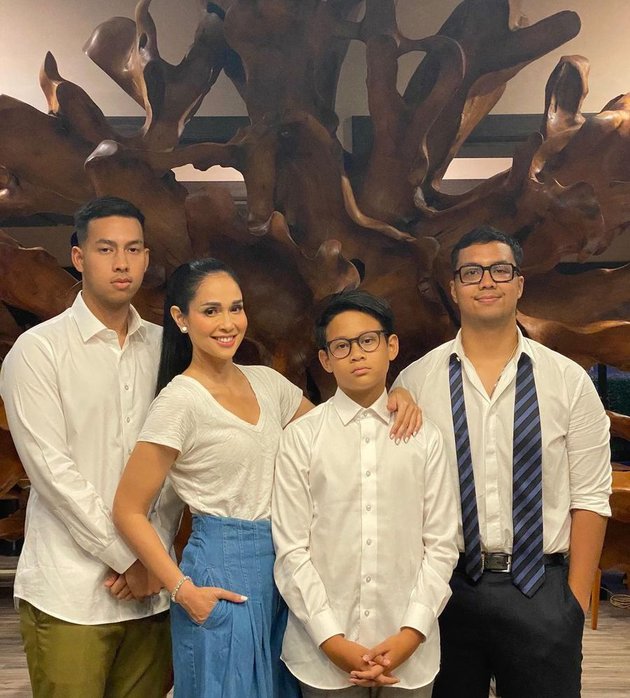 loemongga mantan gadis sampul istri menteri © instagram