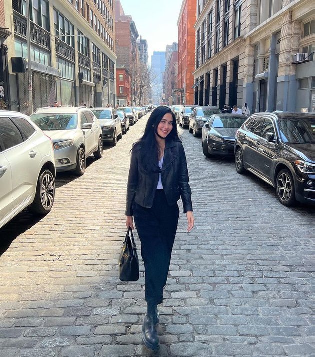 loemongga mantan gadis sampul istri menteri © instagram