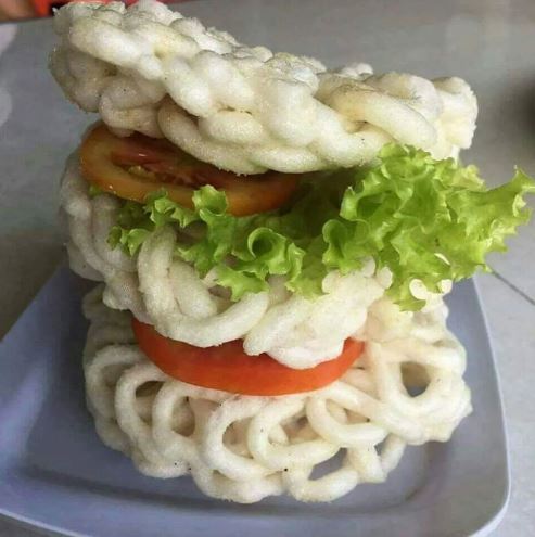 burger tapi penampakannya nyeleneh © berbagai sumber