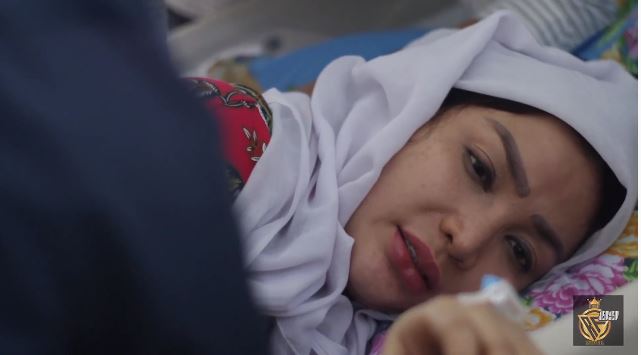 momen haru roro fitria melahirkan anak pertama © berbagai sumber