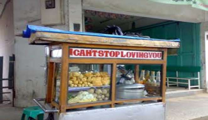 tulisan di gerobak pakai bahasa inggris © berbagai sumber