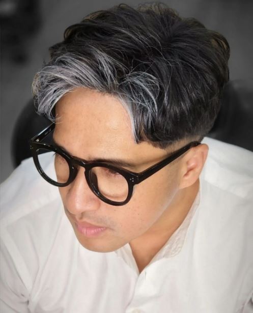 Gaya terbaru Irfan Hakim © 2022 brilio.net Gaya terbaru Irfan Hakim © 2022 brilio.net