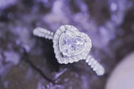 detail cincin lamaran youtuber © berbagai sumber