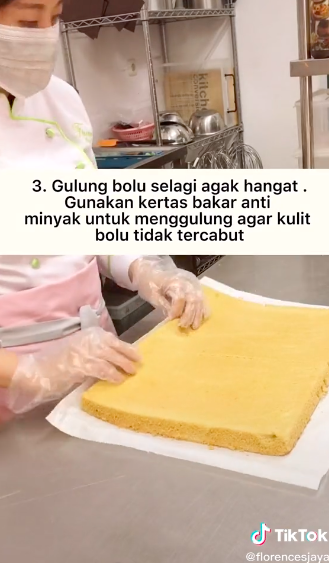 5 Trik menggulung bolu agar padat dan tidak patah, mudah ditiru