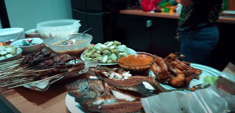 7 Hidangan syukuran rumah baru Verrell Bramasta, simpel khas Nusantara