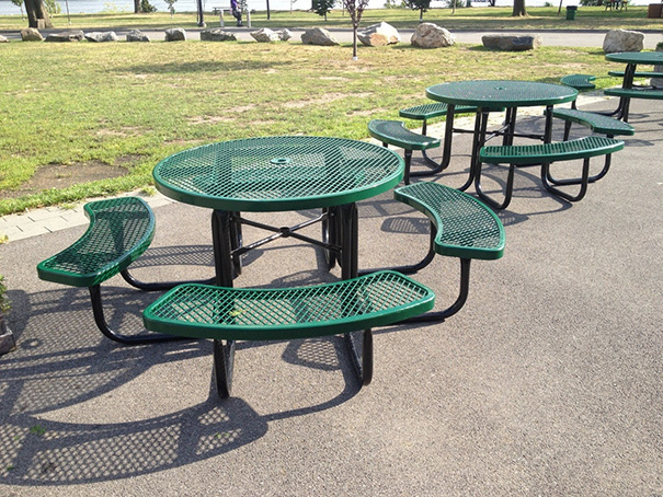 potret lucu bangunan nggak simetris © berbagai sumber