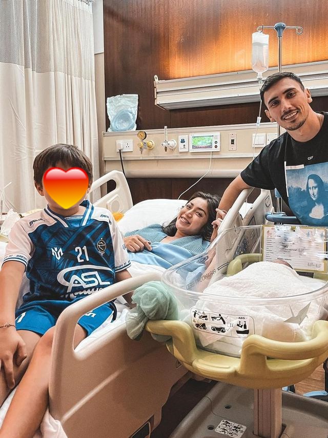 pesinetron usai melahirkan cantik natural © berbagai sumber