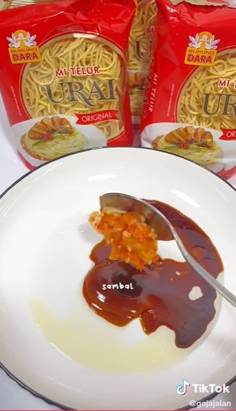 7 Cara praktis bikin mi iblis ala Gacoan di rumah, enak dan antigagal