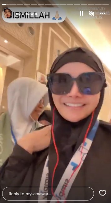 Momen Mawar AFI jalani umrah © Instagram Momen Mawar AFI jalani umrah © Instagram