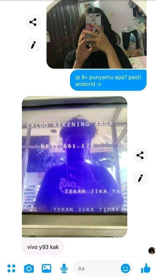 Kelakuan norak orang pamer iPhone © berbagai sumber