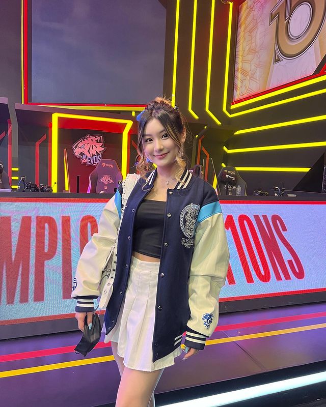 seleb ngaku dipaksa kerja © berbagai sumber seleb ngaku dipaksa kerja © berbagai sumber