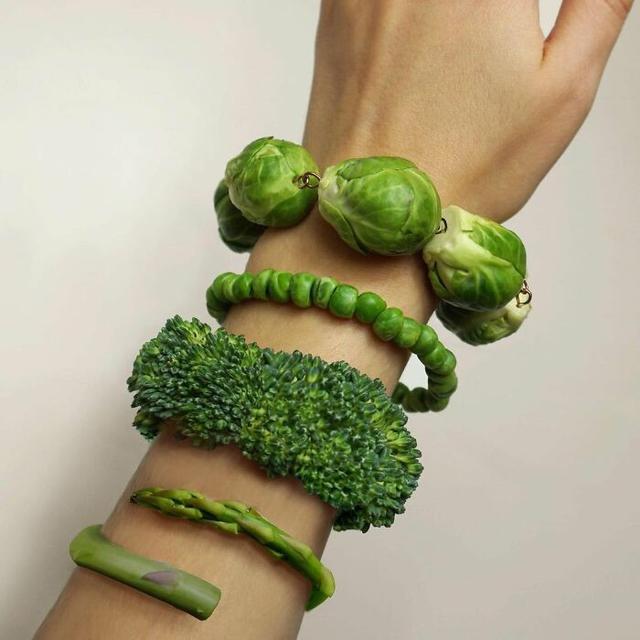 Potret kocak orang pakai aksesori nggak biasa Berbagai sumber Potret kocak orang pakai aksesori nggak biasa Berbagai sumber