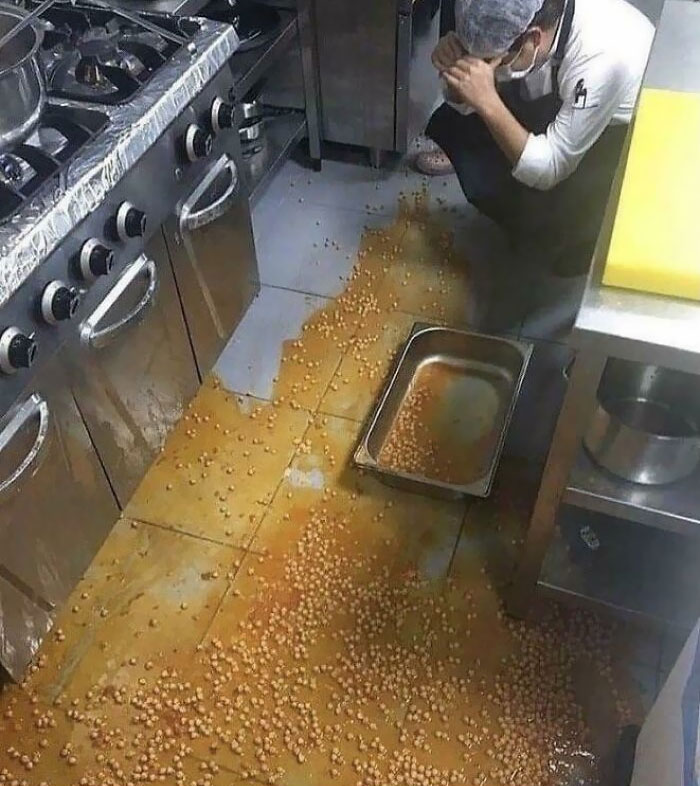 bahan makanan tumpah nyeleneh © berbagai sumber