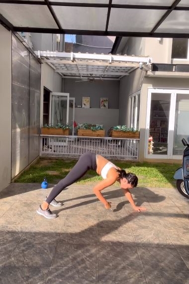 10 Makanan dikonsumsi Cici Panda, bantu bentuk otot dan perkuat sendi