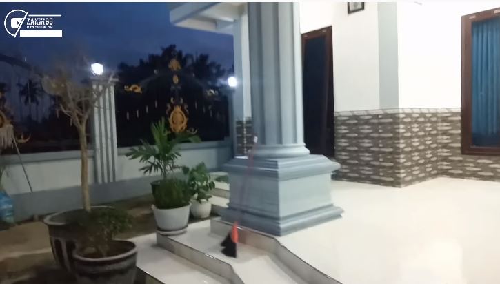 potret rumah tkw malaysia seharga 1,3 miliar © YouTube