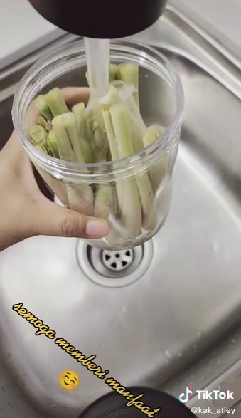 Cara mudah menyimpan serai biar nggak mudah kering, tahan lama