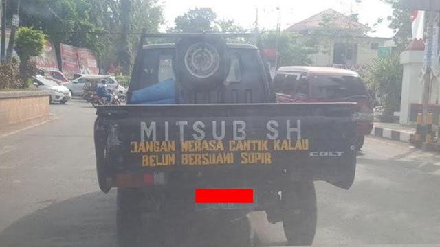 pesan kocak di mobil pick up Berbagai sumber