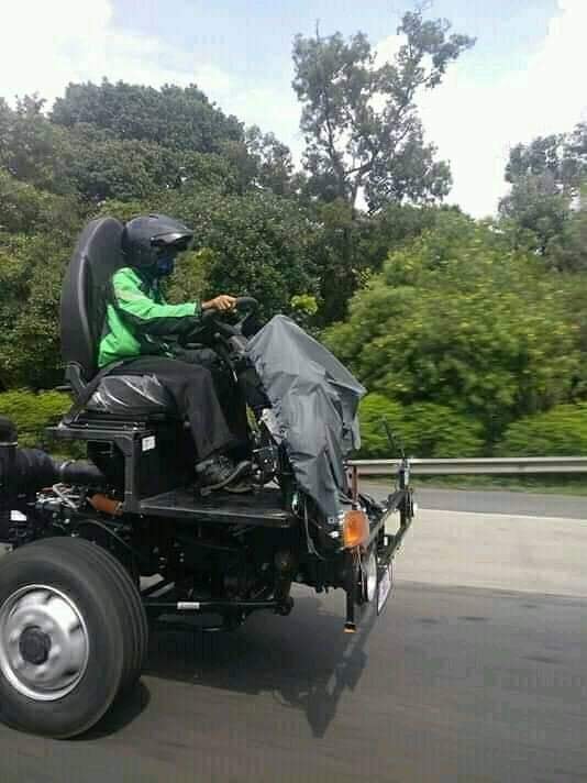 kendaraan nyeleneh driver ojek online © berbagai sumber kendaraan nyeleneh driver ojek online © berbagai sumber