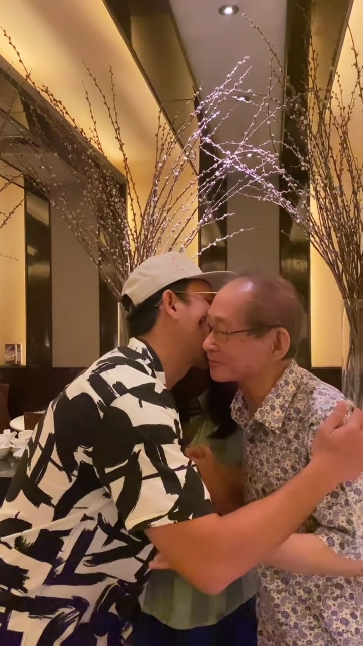 momen haru denny sumargo bertemu ayah mertua © instagram momen haru denny sumargo bertemu ayah mertua © instagram