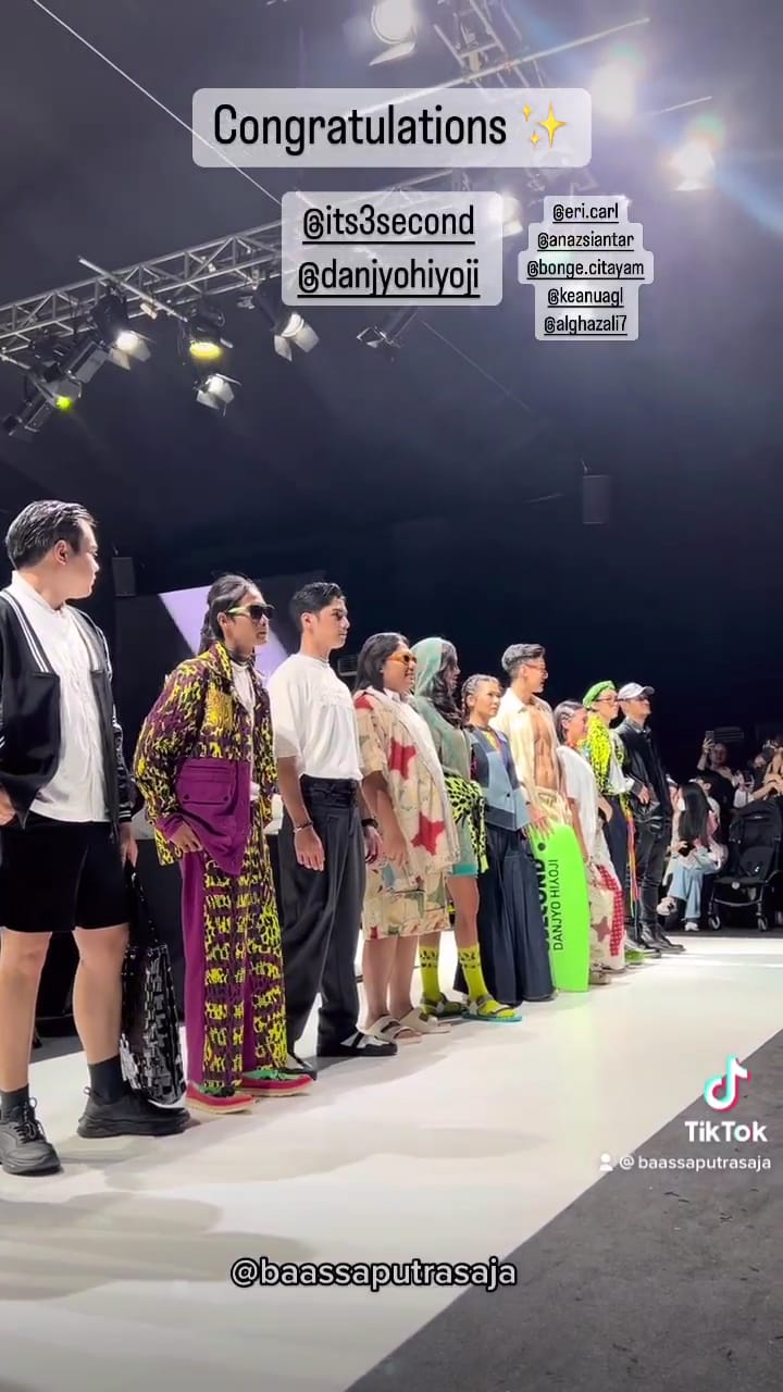 9 Gaya Bonge tampil di JF3 Fashion Show 2022, bikin orang terkesima