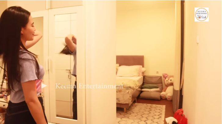 potret rumah reza artamevia © YouTube