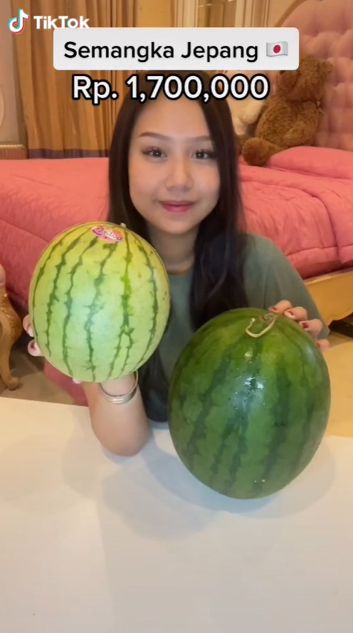 10 Buah dikonsumsi Sisca Kohl ini harganya bikin kantong menjerit