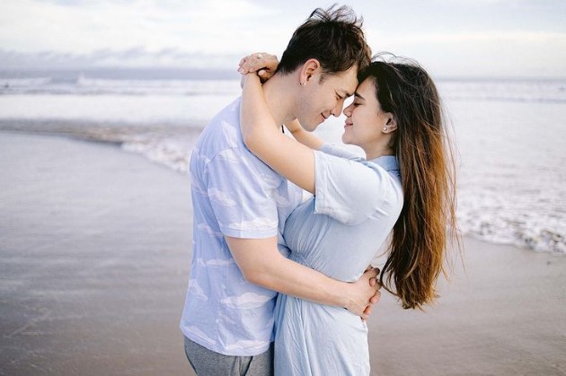 Pasangan pesinetron terlibat cinlok © Instagram Pasangan pesinetron terlibat cinlok © Instagram