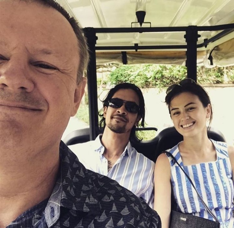 kebersamaan aktor dan ayah mertua © berbagai sumber kebersamaan aktor dan ayah mertua © berbagai sumber